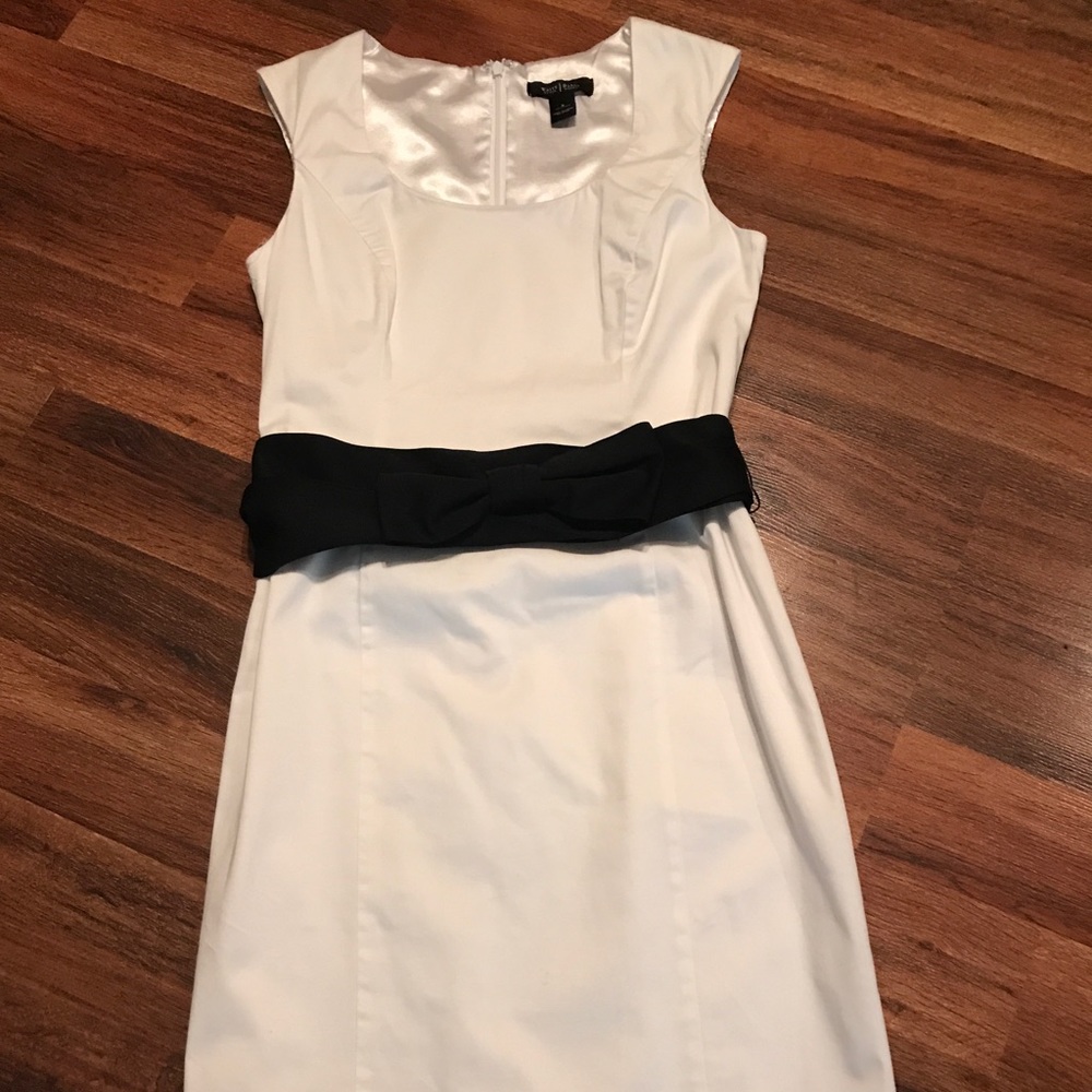 Gorgeous WHBM white dress